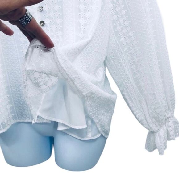 Supply & Demand White Eyelet Fairycore Top Sz M - Picture 9 of 14